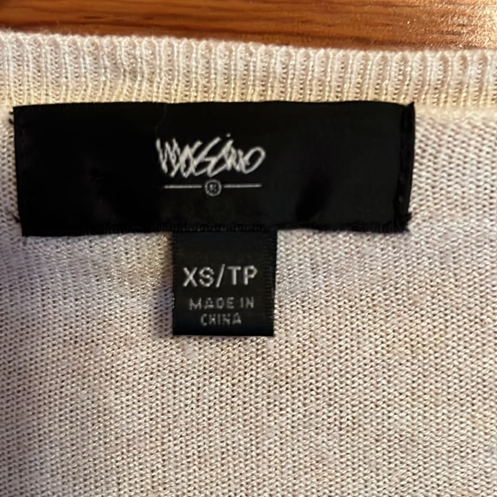 Sweater - Picture 2 of 3